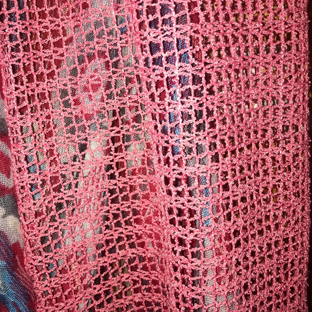 Patterned Infinity Scarf - Picture 4 of 5